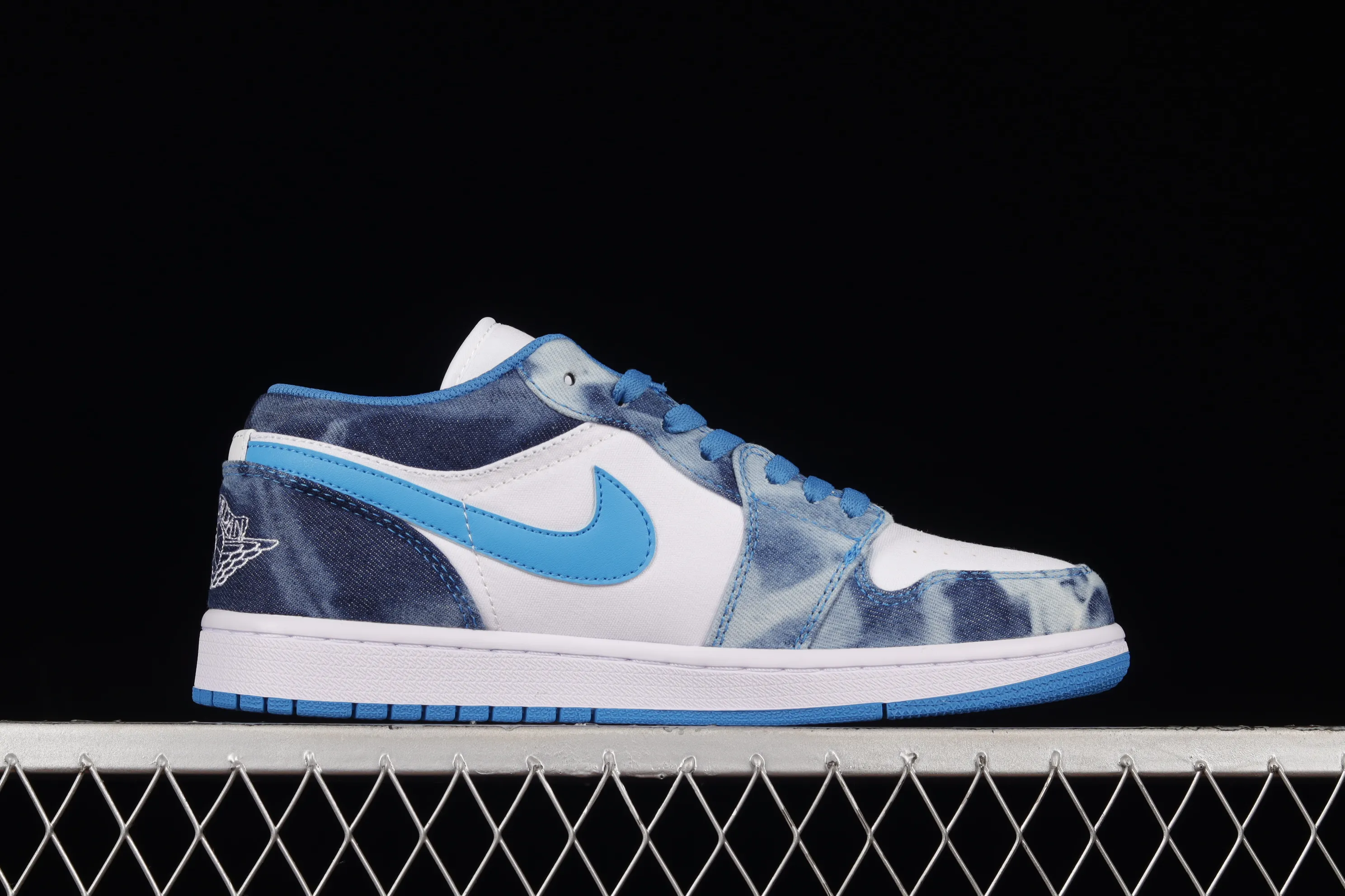 All categories Air Jordan Jordan series basketball shoes Air Jordan 1 Low Z version Air Jordan 1 Low "Washed Denim" AJ1 Joe 1 navy washed denim low-top casual sneakers DM8947-100